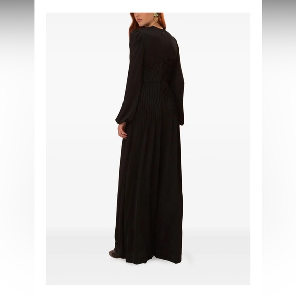 FARM Rio Pleated Keyhole Jumpsuit - Picture 3 of 7